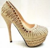 Sapato Feminino Scarpin Enfeitado com Missangas