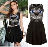 Vestido Preto com Gato