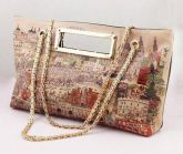 Bolsa Feminina com Alça de Corrente